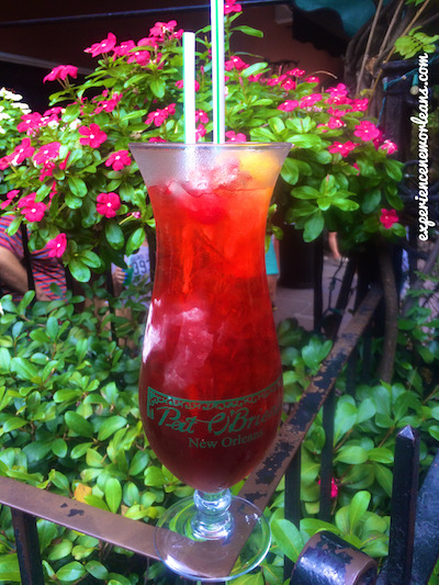 Signature Sips: Must-Try New Orleans Cocktails | NewOrleansRestaurants.com