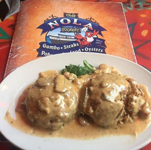 Olde NOLA Cookery’s Louisiana Crabmeat Cakes thumb